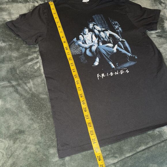 Old Navy T-Shirt Men's Medium Charcoal Friends Cast Graphic Print Short Sleeve - Picture 7 of 7